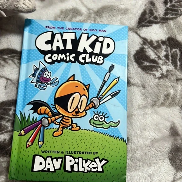 Cat kid comic club books!! Great pick for young readers. A really great bundle - Picture 2 of 5
